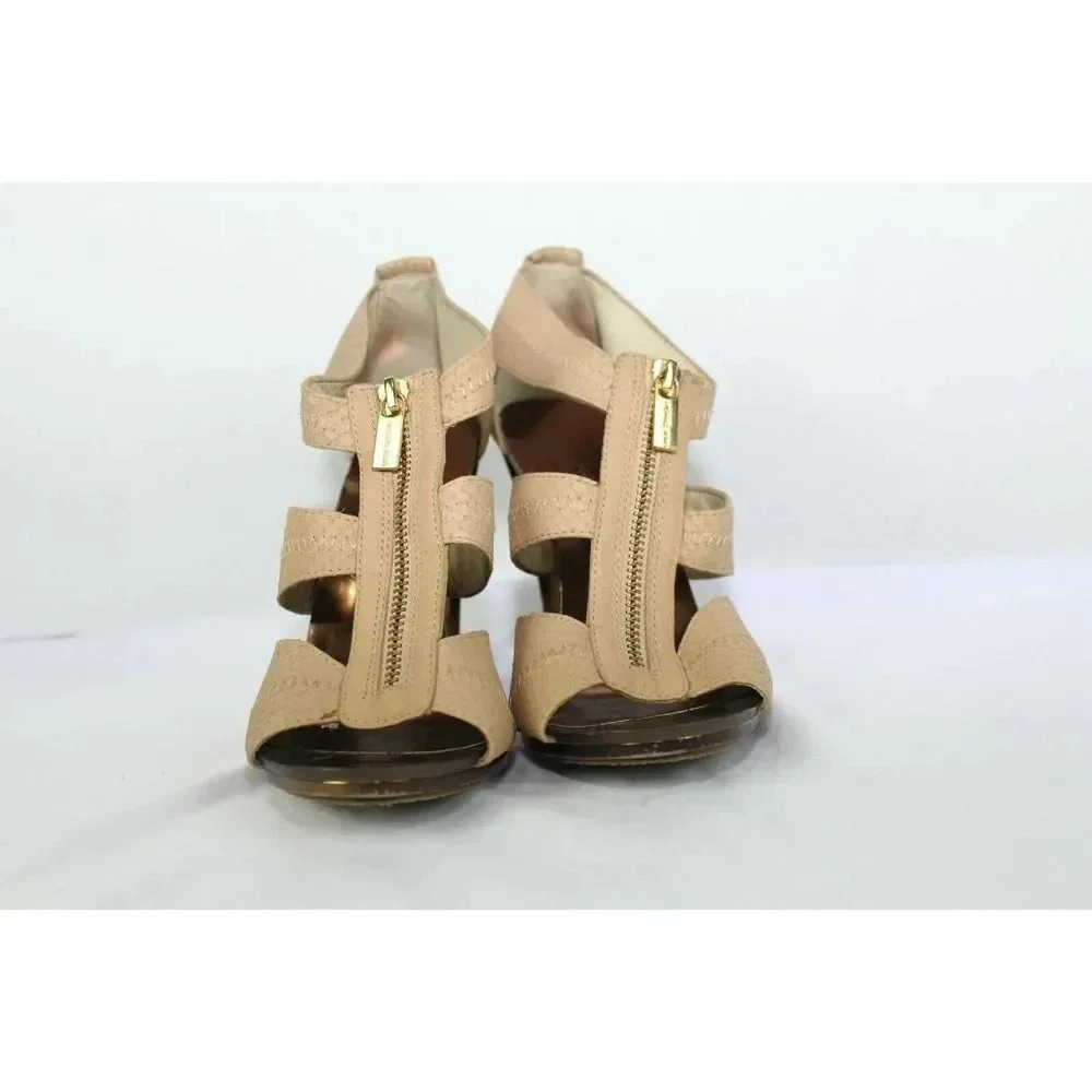 ladiesΒ michael korsβheels size 7M